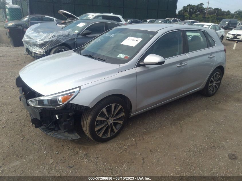 2018 HYUNDAI ELANTRA GT - KMHH35LE1JU074550