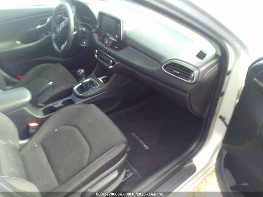 2018 HYUNDAI ELANTRA GT - KMHH35LE1JU074550