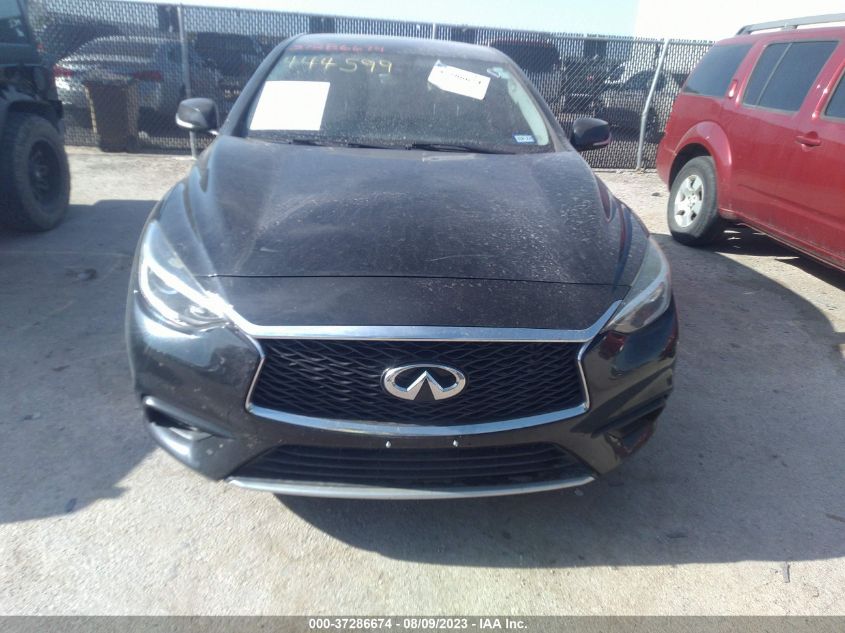 2017 INFINITI QX30 LUXURY SJKCH5CPXHA022098