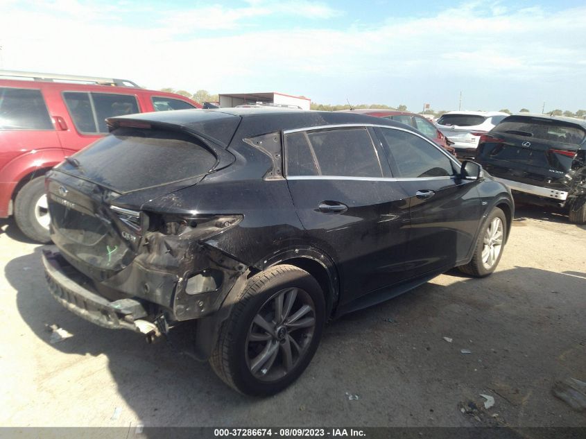 2017 INFINITI QX30 LUXURY SJKCH5CPXHA022098
