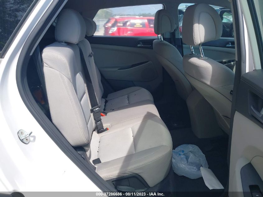 2016 HYUNDAI TUCSON LIMITED/SPORT AND ECO/SE - KM8J33A48GU134350