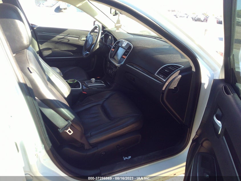 VIN 2C3CCAAG9HH577174 2017 CHRYSLER 300 LIMITED