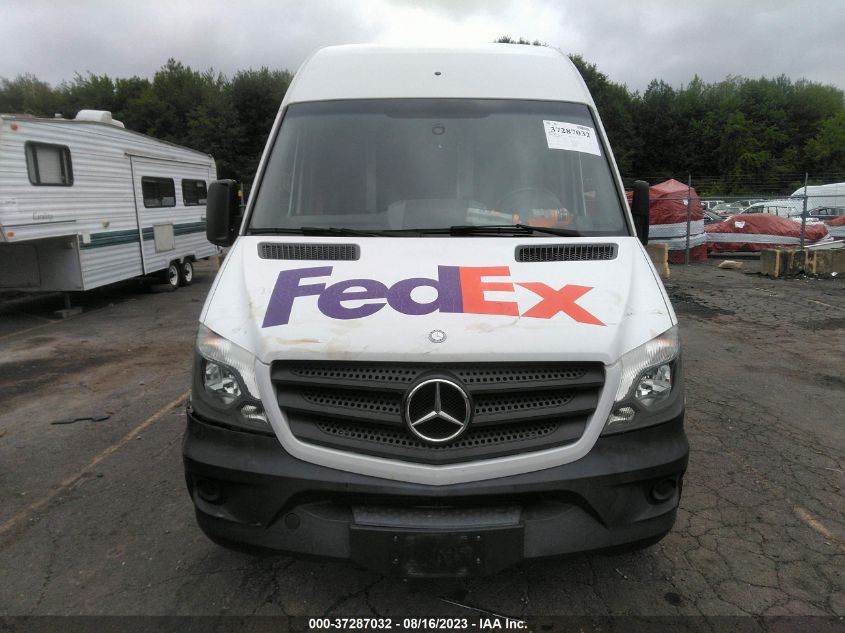 2015 MERCEDES-BENZ SPRINTER CARGO VANS WD3PE8DB4FP128617