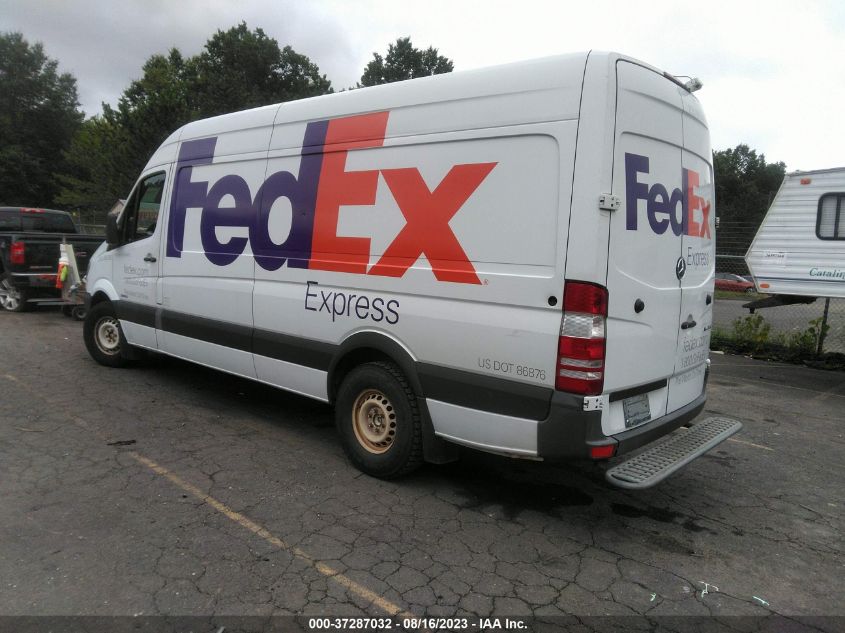 2015 MERCEDES-BENZ SPRINTER CARGO VANS WD3PE8DB4FP128617