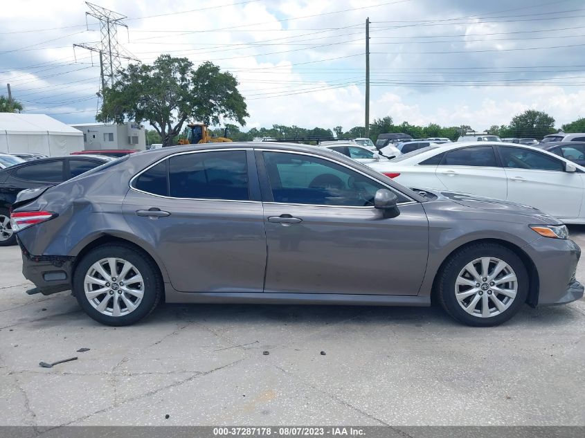 2018 TOYOTA CAMRY LE - 4T1B11HK9JU516932
