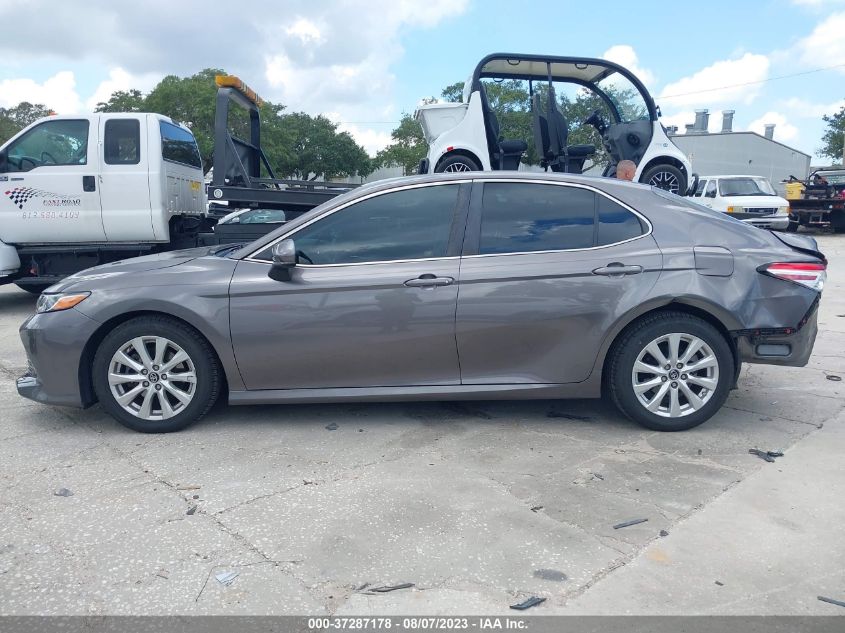 2018 TOYOTA CAMRY LE - 4T1B11HK9JU516932