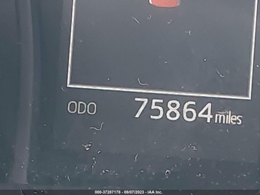 2018 TOYOTA CAMRY LE - 4T1B11HK9JU516932