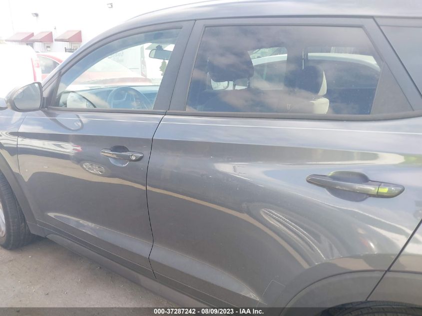 2016 HYUNDAI TUCSON LIMITED/SPORT AND ECO/SE - KM8J33A43GU070850