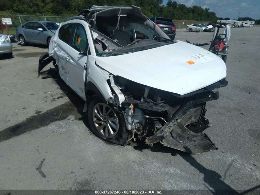 2017 HYUNDAI TUCSON SE - KM8J33A49HU451250