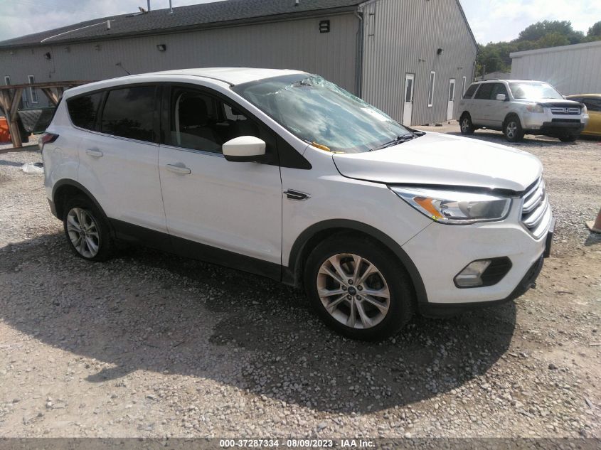 2017 FORD ESCAPE SE - 1FMCU9G90HUC99404