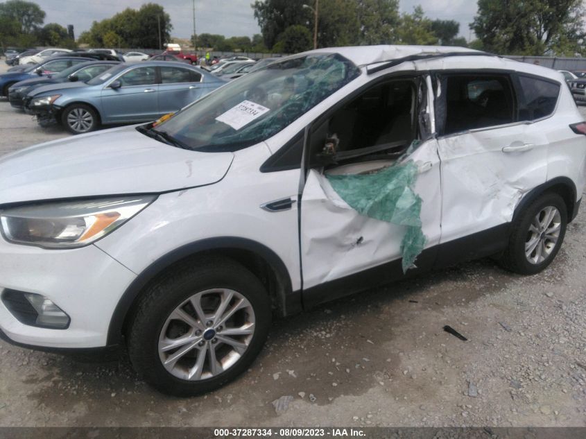 2017 FORD ESCAPE SE - 1FMCU9G90HUC99404
