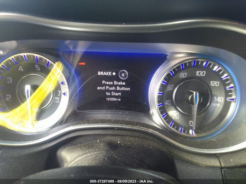 2016 CHRYSLER 300 300C - 2C3CCAEG5GH212354