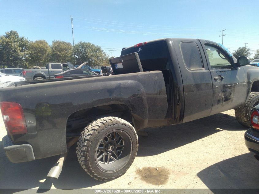 2013 CHEVROLET SILVERADO 1500 LT - 1GCRCSE01DZ338981