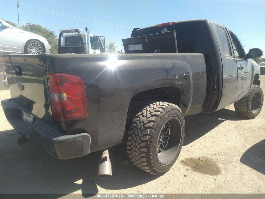 2013 CHEVROLET SILVERADO 1500 LT - 1GCRCSE01DZ338981