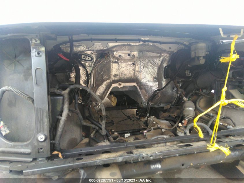 2016 CHEVROLET SUBURBAN LT - 1GNSKHKC3GR217435