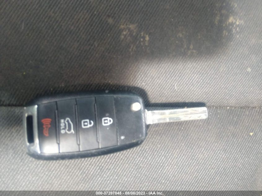 2016 KIA SOUL + - KNDJP3A57G7374294