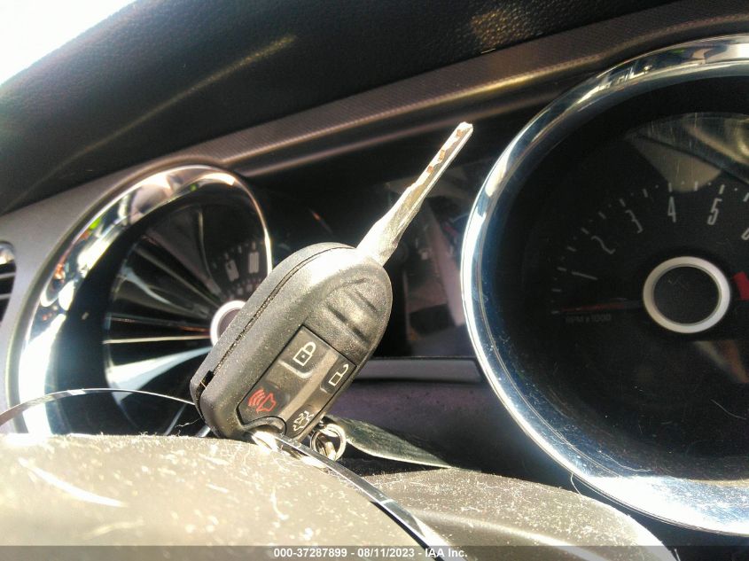 2014 FORD MUSTANG V6 - 1ZVBP8AM3E5274482