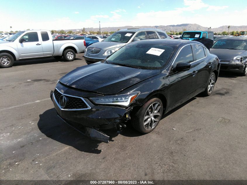 19UDE2F78MA010067 Acura ILX PREMIUM/TECHNOLOGY 2