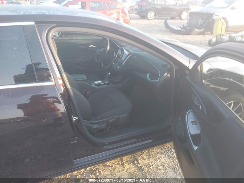 VIN 1G1ZG5ST7LF057152 2020 CHEVROLET MALIBU RS
