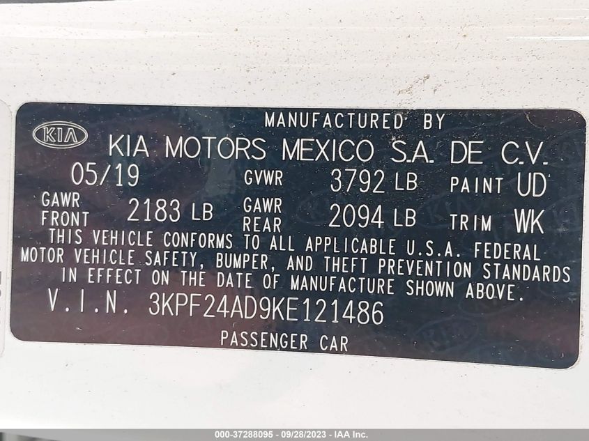 3KPF24AD9KE121486 Kia Forte LXS 9