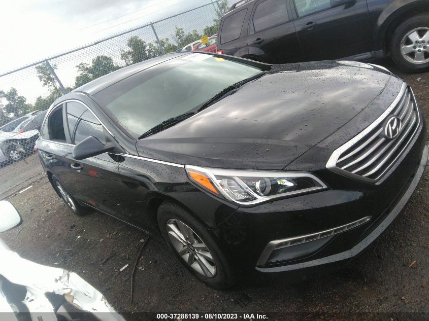 2015 HYUNDAI SONATA 2.4L SE - 5NPE24AF4FH108028