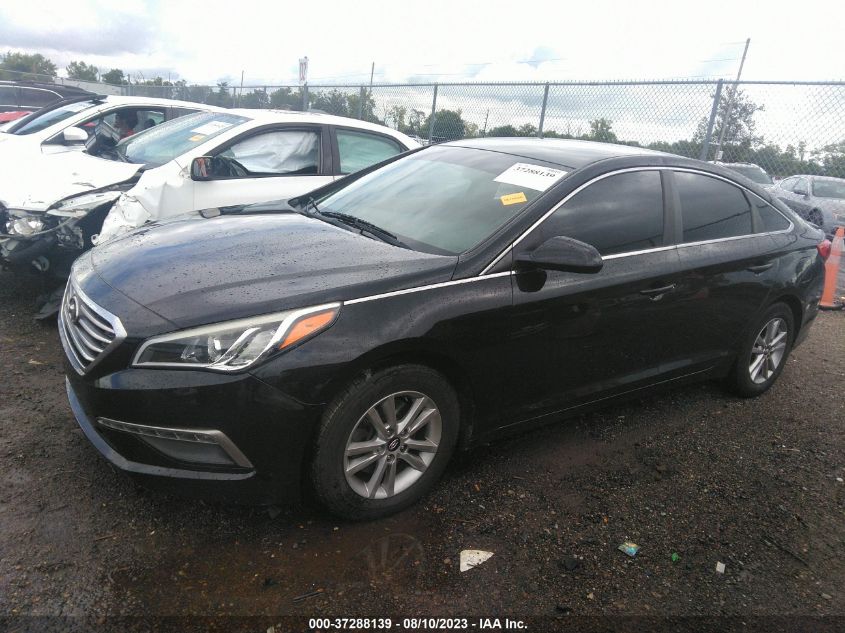 2015 HYUNDAI SONATA 2.4L SE - 5NPE24AF4FH108028