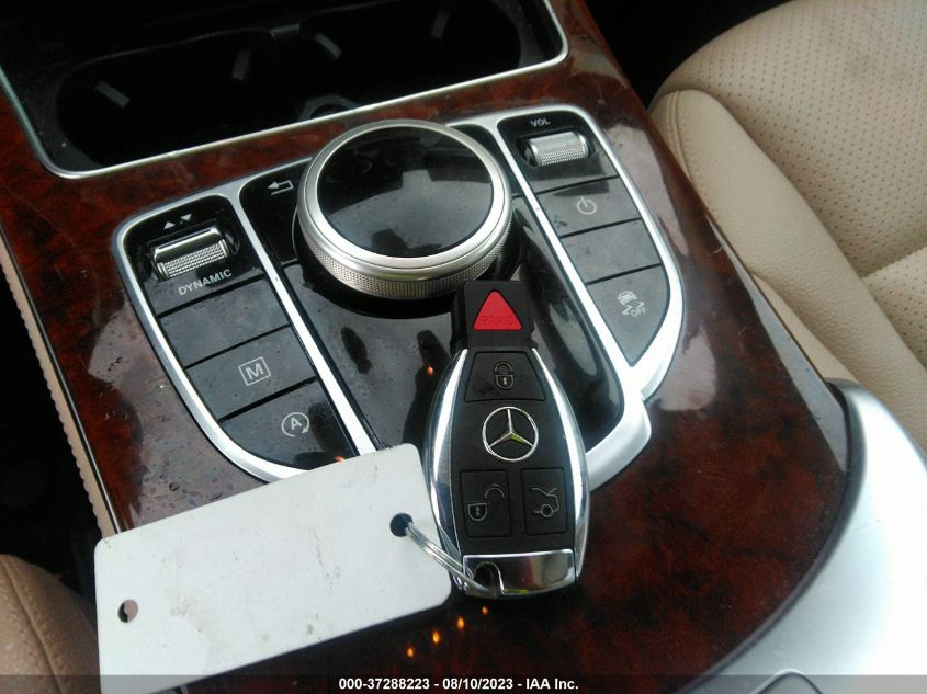 2019 MERCEDES-BENZ GLC GLC 300 - WDC0G4JB8KV130515