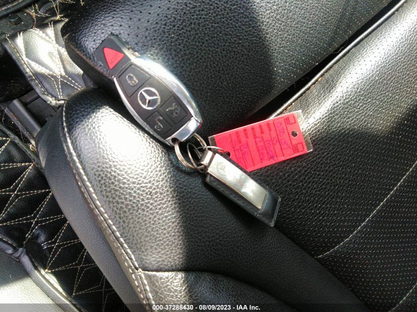 2015 MERCEDES-BENZ C-CLASS C 300 - 55SWF4KB0FU020157