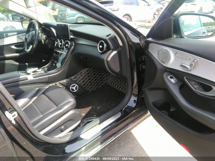 2015 MERCEDES-BENZ C-CLASS C 300 - 55SWF4KB0FU020157
