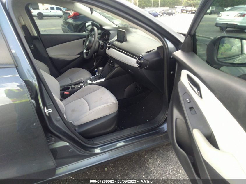 2019 TOYOTA YARIS SEDAN L/LE/XLE 3MYDLBYV0KY500402