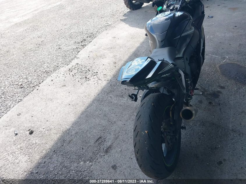 2018 KAWASAKI ZX1000 Z JKAZXCZ17JA003144