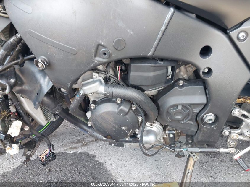 2018 KAWASAKI ZX1000 Z JKAZXCZ17JA003144