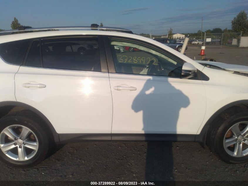 2014 TOYOTA RAV4 XLE - JTMRFREV5EJ012449