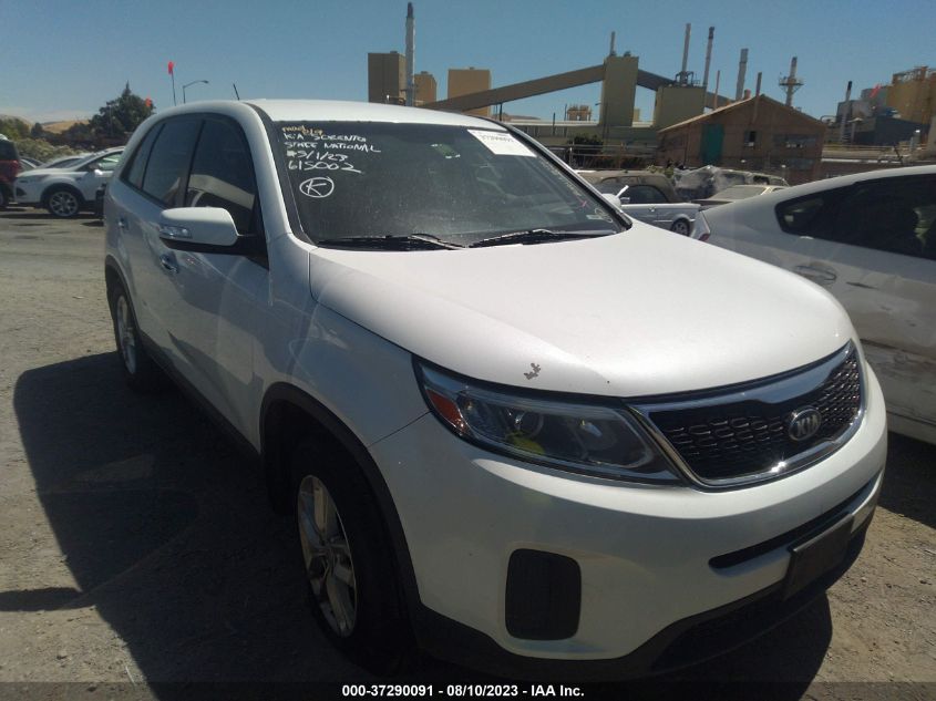 2015 KIA SORENTO LX - 5XYKT3A6XFG615002