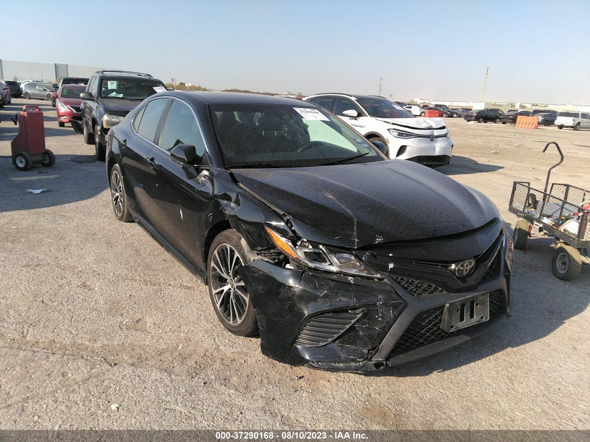 TOYOTA CAMRY SE 2020