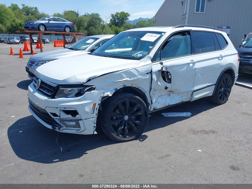 VIN 3VV3B7AX2LM141800 2020 VOLKSWAGEN TIGUAN SE/SEL/SE R-LINE BLACK