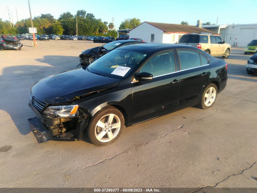 2014 VOLKSWAGEN JETTA SEDAN TDI W/PREMIUM - 3VWLL7AJXEM386433