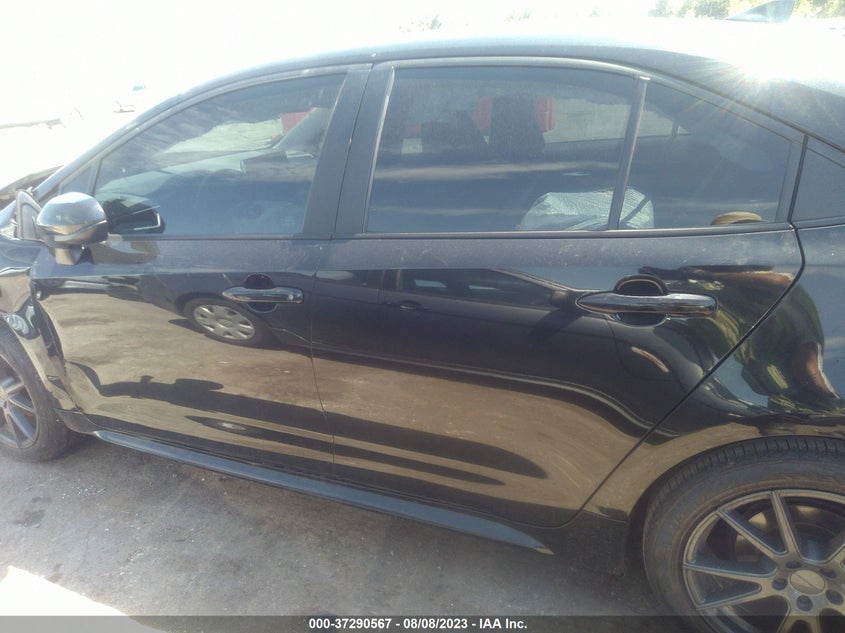 VIN 5YFEPMAE8MP212658 2021 TOYOTA COROLLA LE