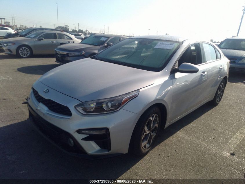 3KPF24AD6ME267735 Kia Forte LXS 2