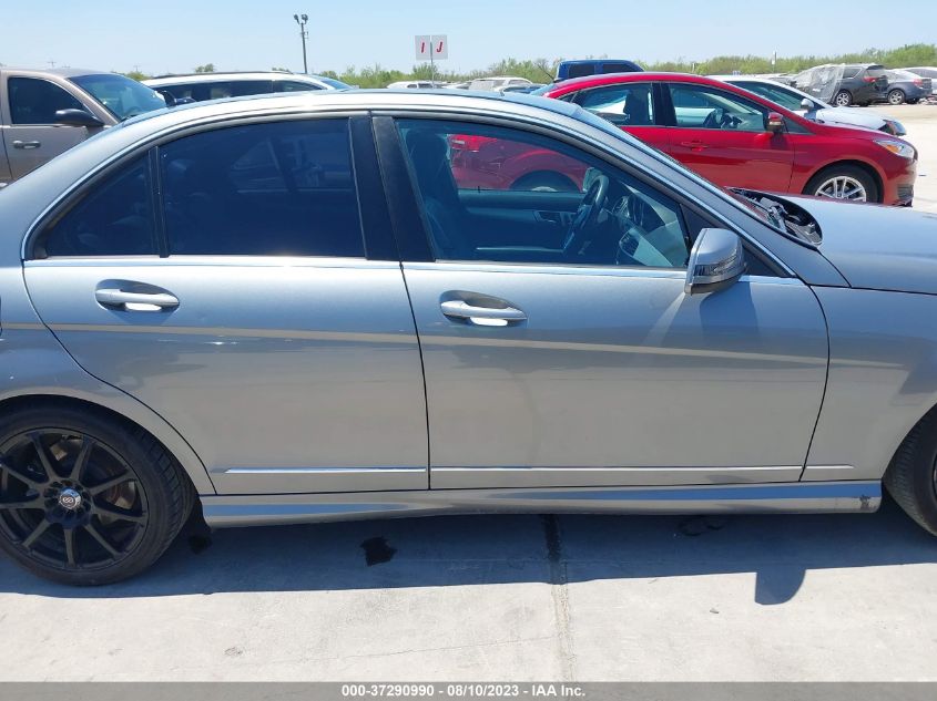 2013 MERCEDES-BENZ C 250 SPORT/LUXURY WDDGF4HB3DR268980