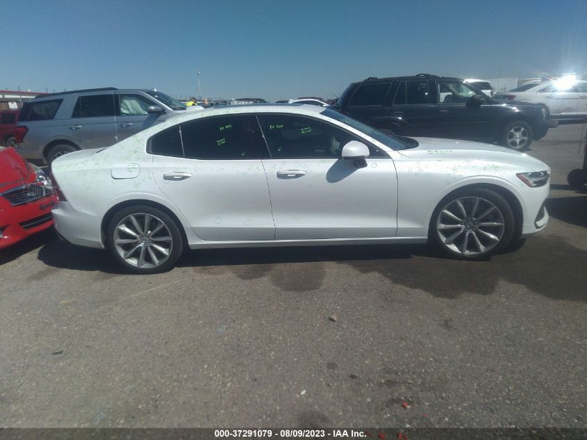 2021 VOLVO S60 T6 MOMENTUM - 7JRA22TK1MG092905