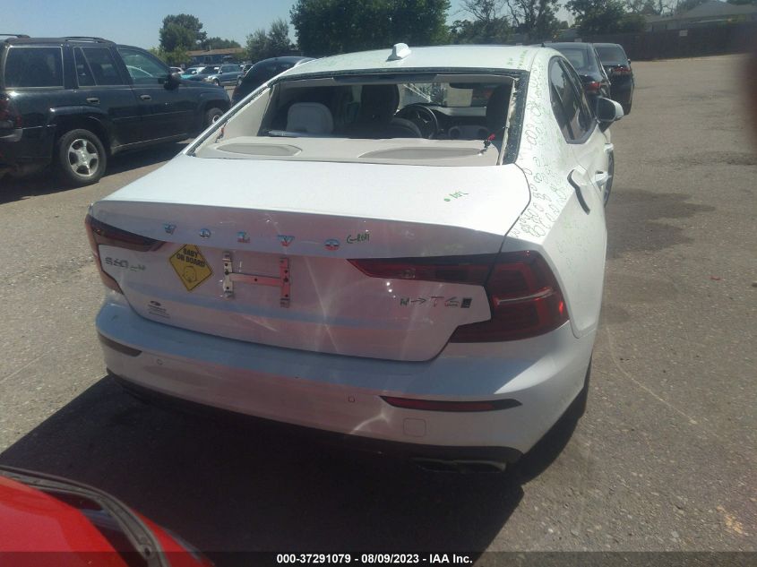 2021 VOLVO S60 T6 MOMENTUM - 7JRA22TK1MG092905