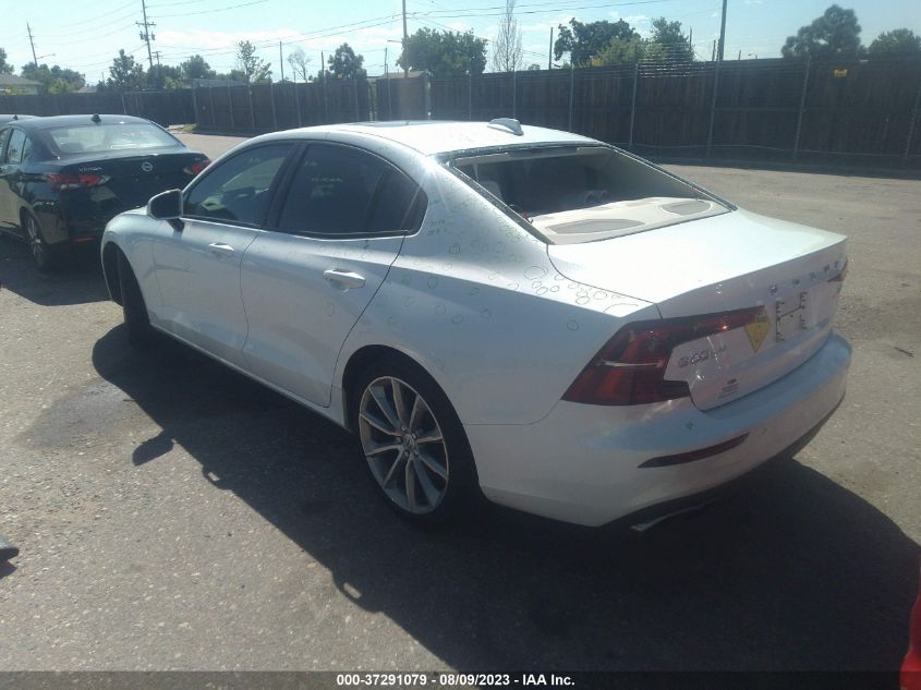 2021 VOLVO S60 T6 MOMENTUM - 7JRA22TK1MG092905