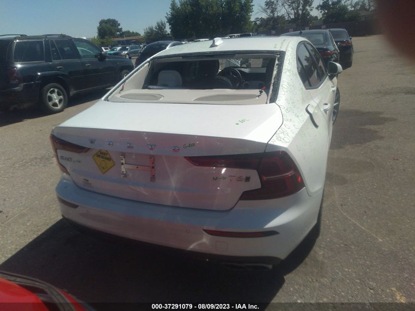 2021 VOLVO S60 T6 MOMENTUM - 7JRA22TK1MG092905
