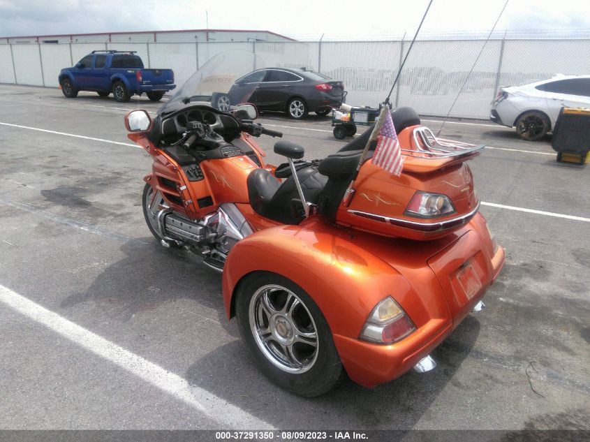 2002 HONDA GL1800 1HFSC47012A102536