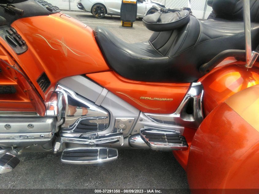 2002 HONDA GL1800 1HFSC47012A102536