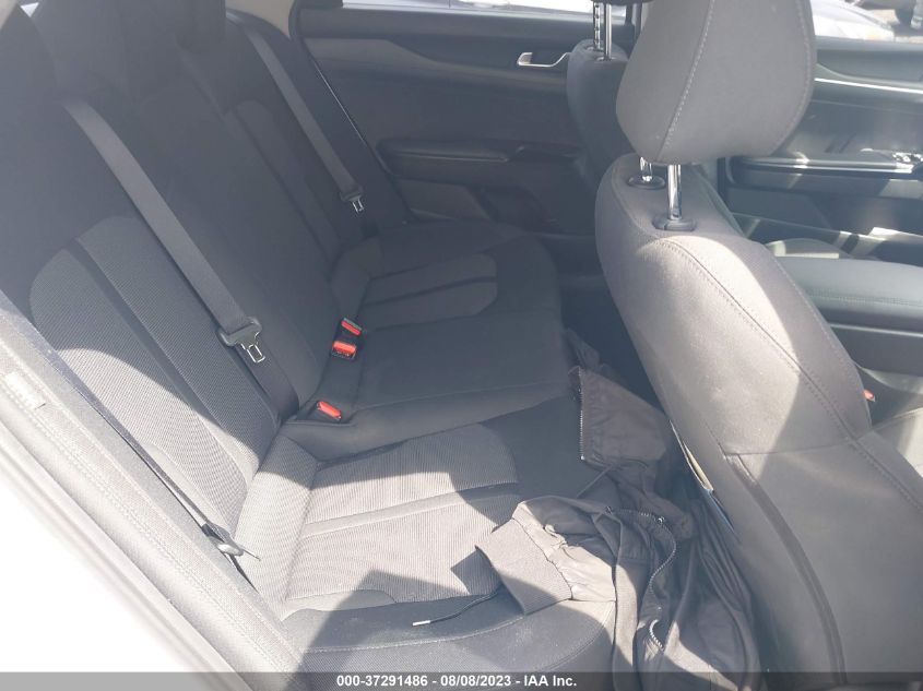 2022 KIA K5 LX - 5XXG24J20NG083371