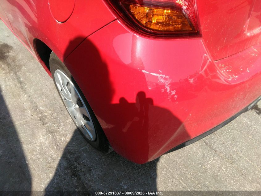 2015 TOYOTA YARIS L/LE - VNKJTUD39FA038313