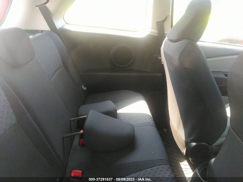 2015 TOYOTA YARIS L/LE - VNKJTUD39FA038313