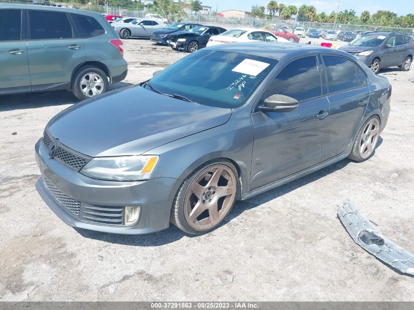 2013 VOLKSWAGEN GLI AUTOBAHN 3VW567AJ1DM232465